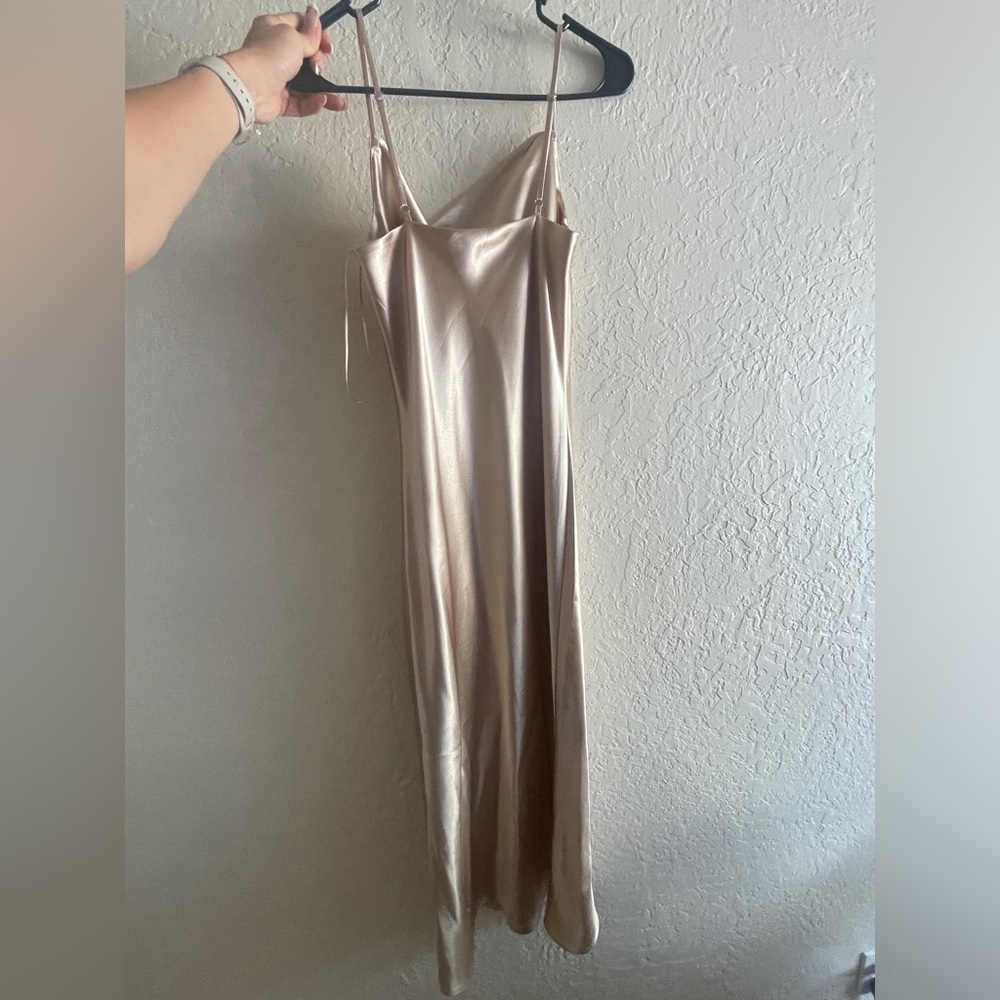 Birdy Grey Lisa Shiny Satin Midi Dress - Picture 4 of 5